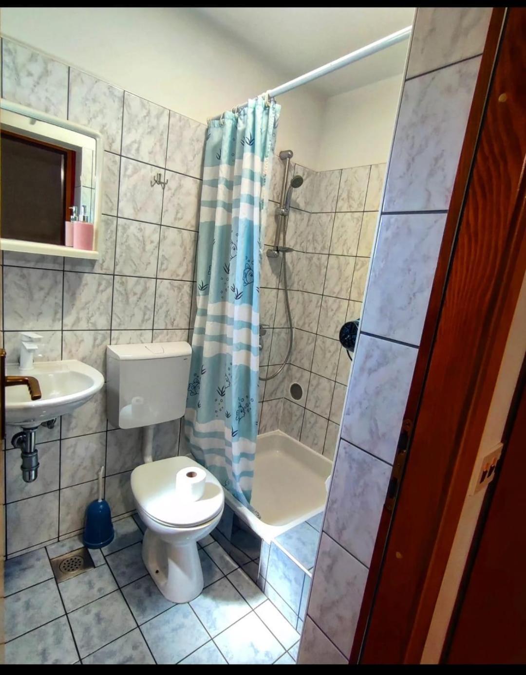 Manora Sucuraj 2 Bedroom Apartment Exterior photo